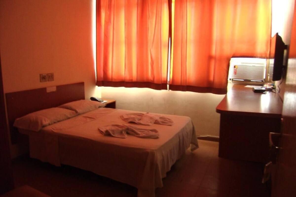 Hotel La Rocca, Гояния Экстерьер фото